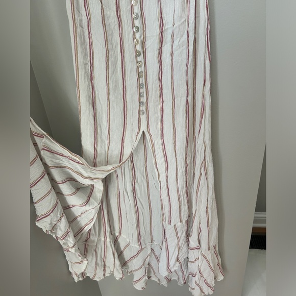 Elan button down dress with slit, size medium - Picture 2 of 3